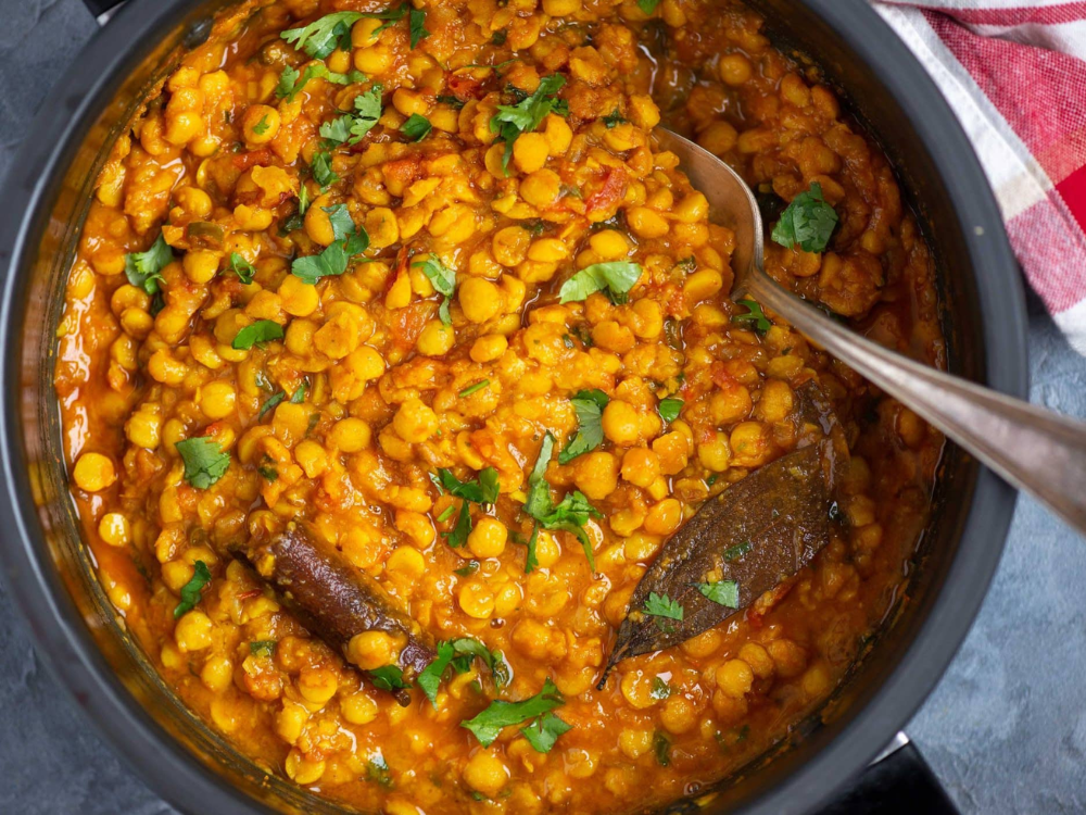 traditional cholar dal